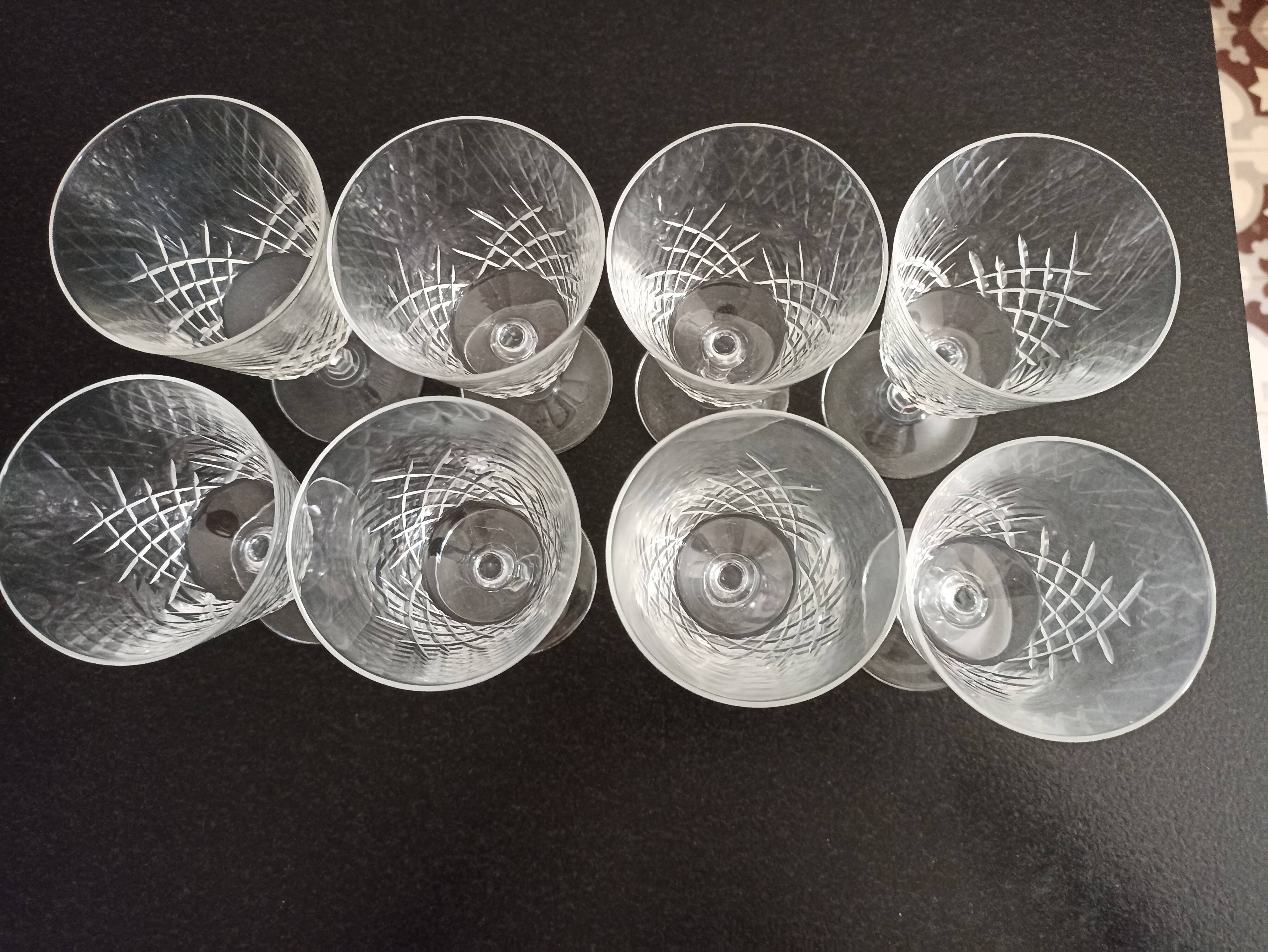 Set of 8 crystal wine glasses
