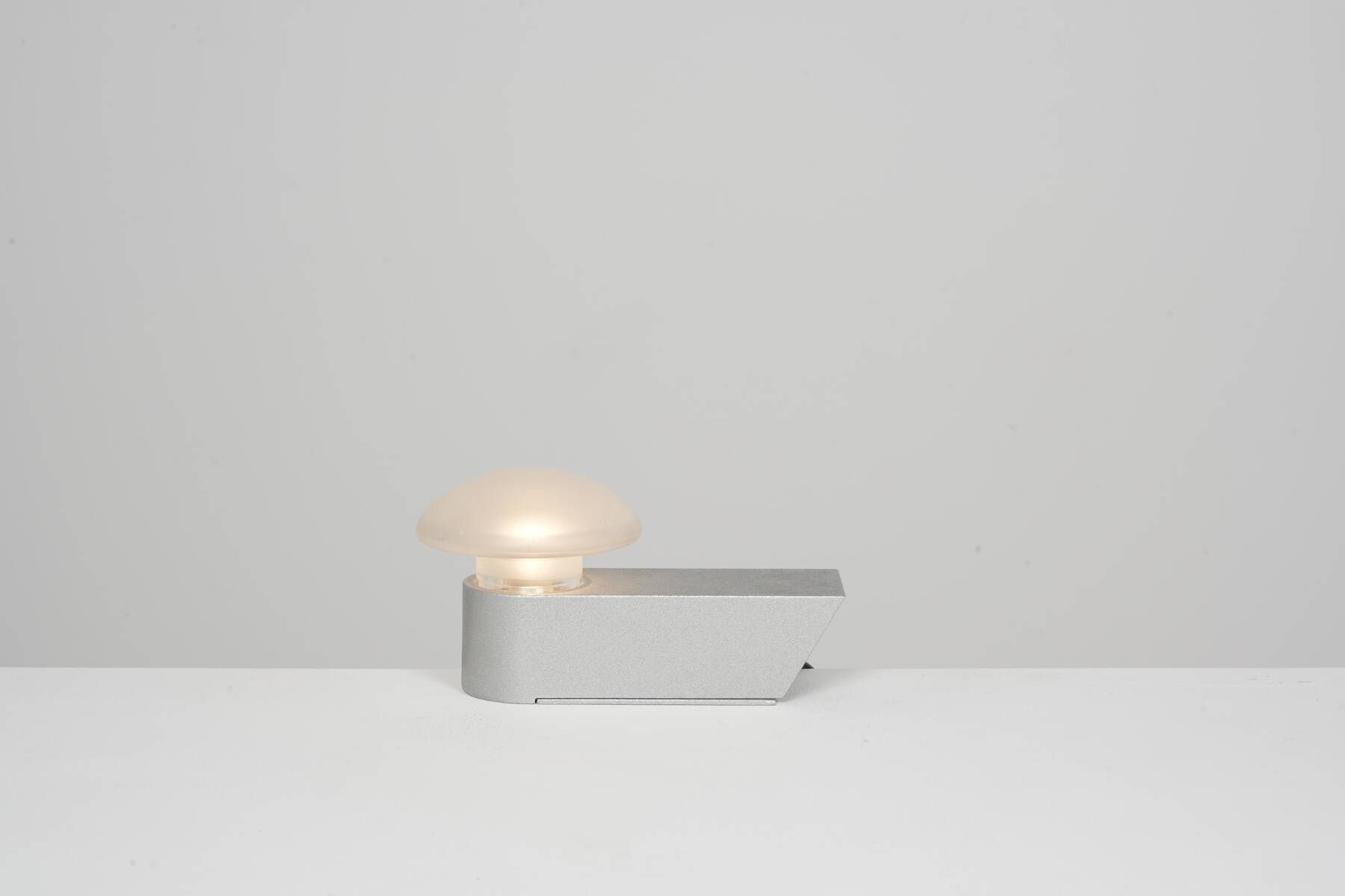 Piero Castiglioni Sillaba lampe pour Fontana Arte circa 1980