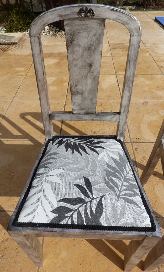 Set of 2 chic chairs with top fabrics patterned wooden leaf quality