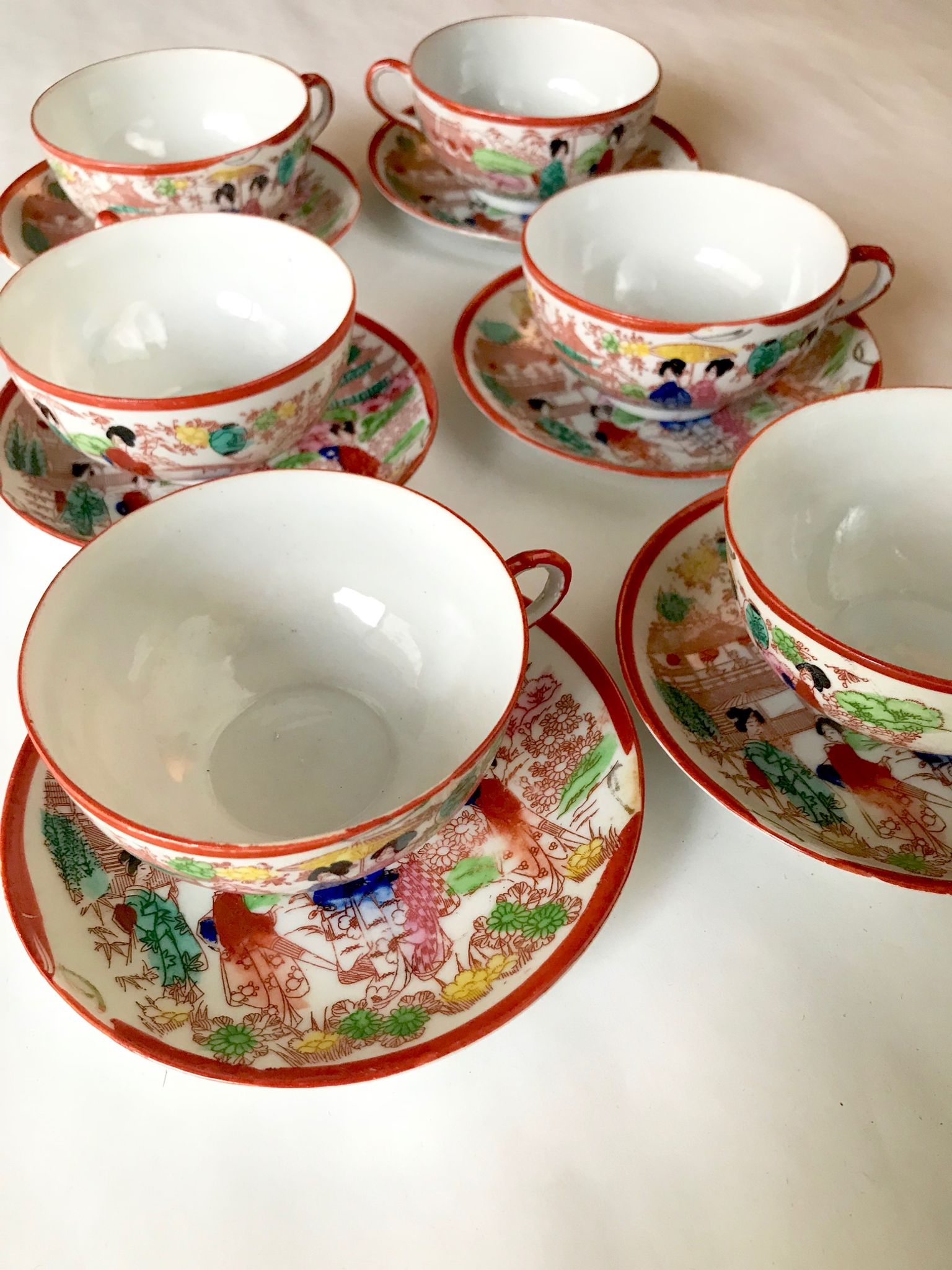Japanese porcelain tea service at the end of the 19th century