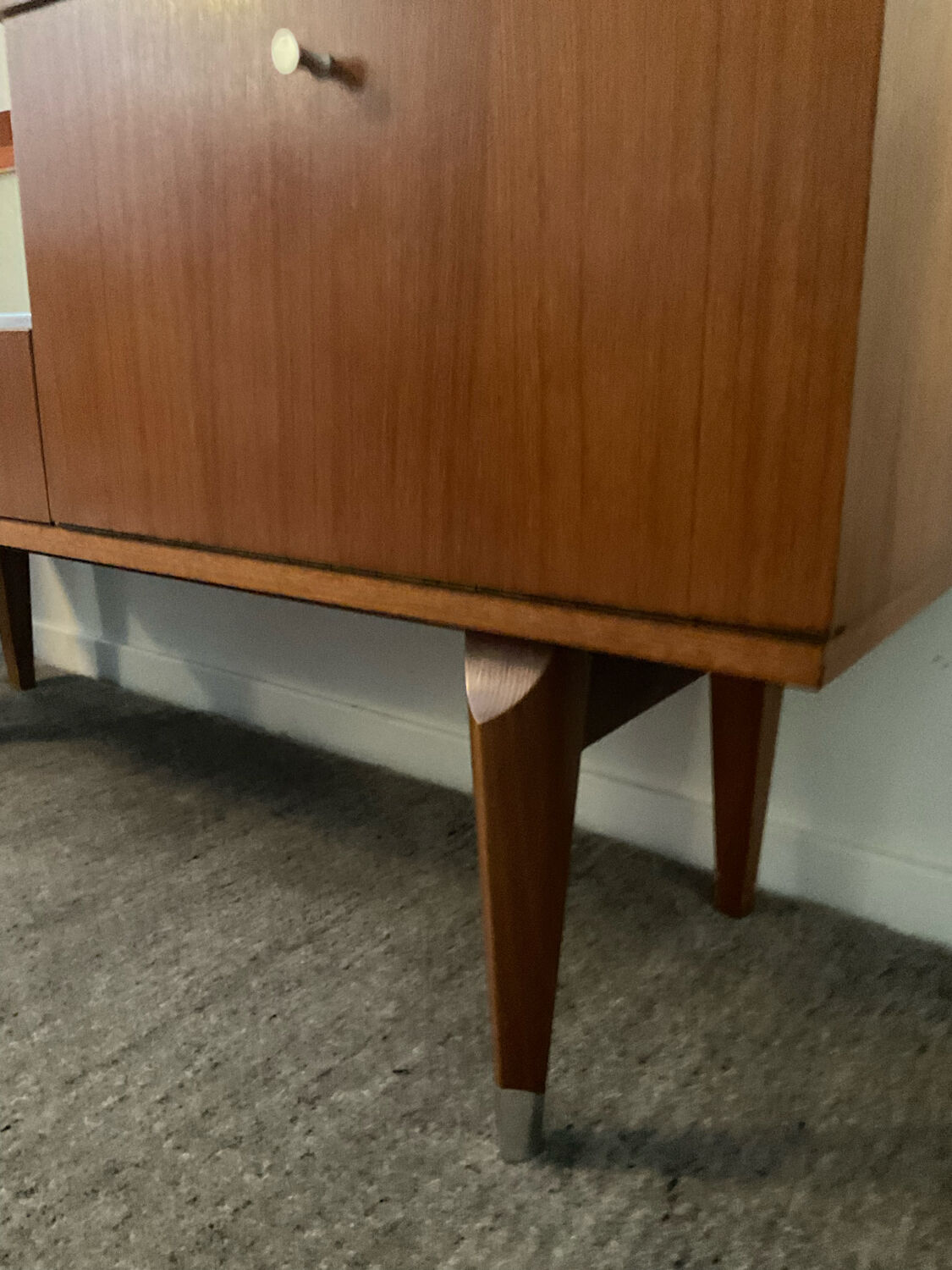 Enfilade Scandinavian tv cabinet of the 60s in teak