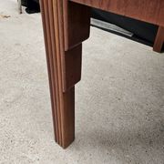 Lot table et ses 6 chaises Art déco de Saddier & fils