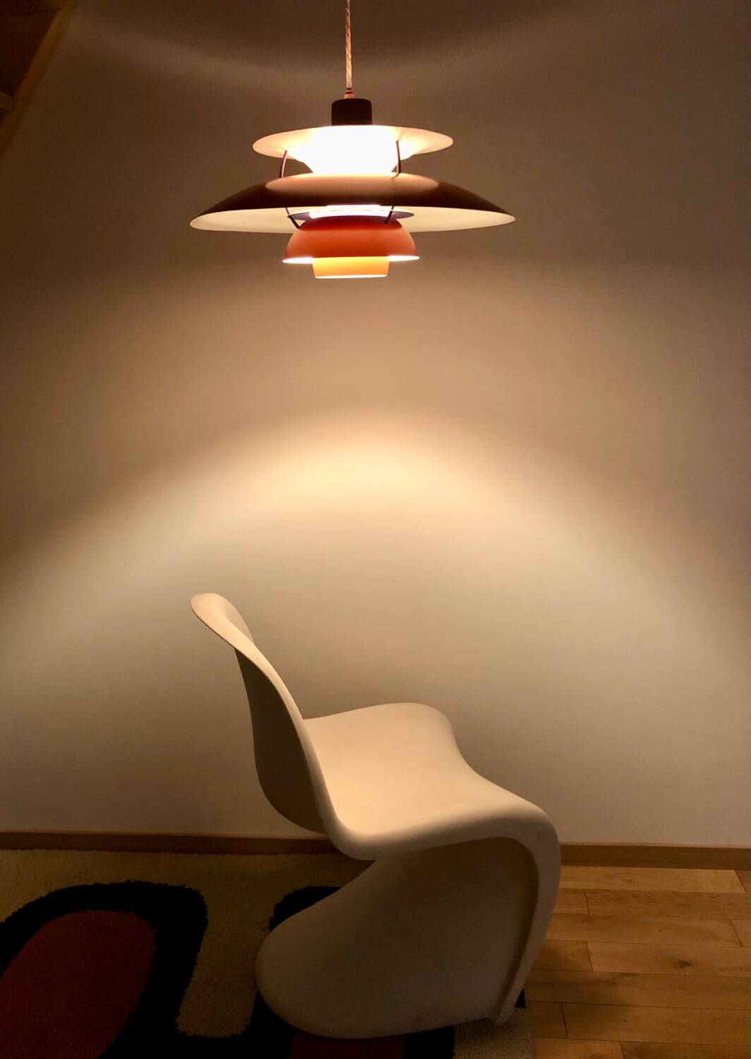 Danish vintage PH5 pendant light (Poul Hennigsen for Louis Poulsen)