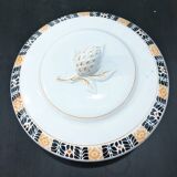 St Amand soup tureen, Trianon model