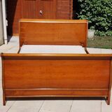 Boat bed with rollers