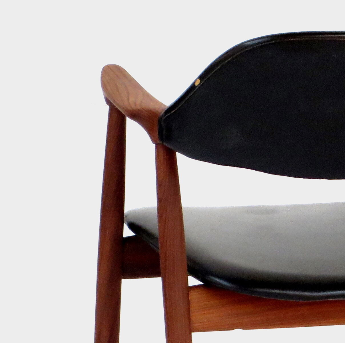 Set of two cowhorn desk arm chairs in black leatherette with teak frame, 1960s