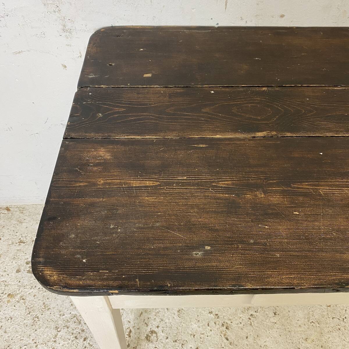 Vintage 1950s farmhouse table