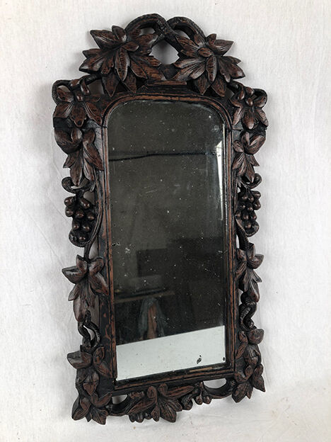 Carved wooden mirror, black forest XIX/early twentieth century