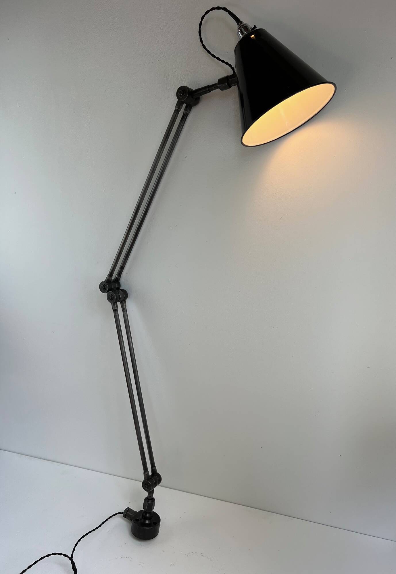 Lampe atelier mecanique 3 et 6 rotules 140 cm