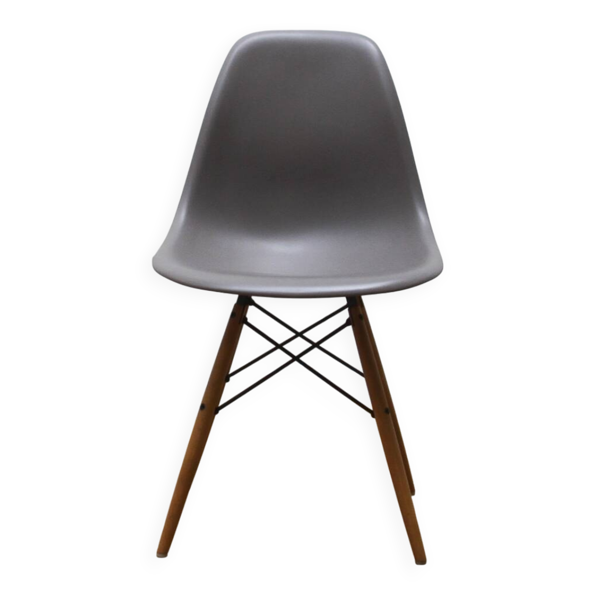 DSW chair, Charles & Ray Eames, Vitra