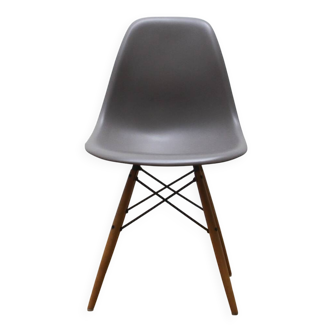 Chaise DSW, Charles & Ray Eames, Vitra