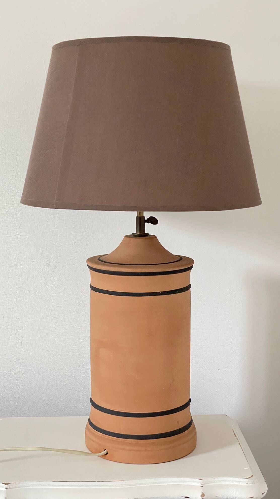Lampe terracotta façon chanel vintage