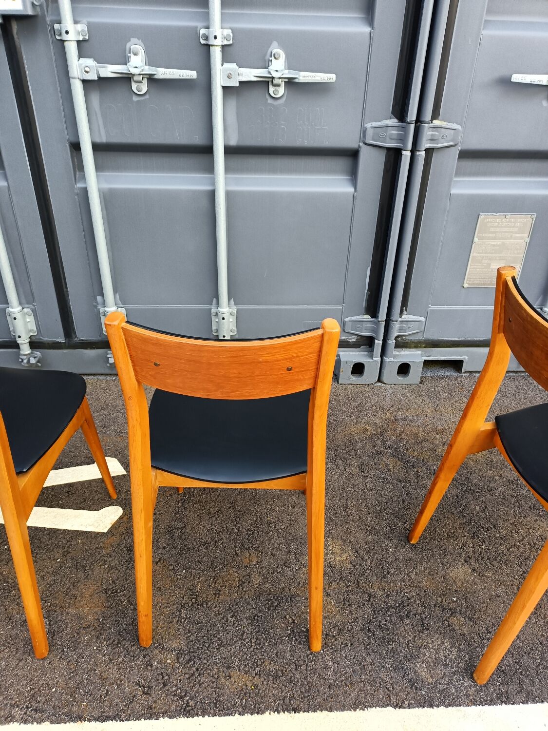 Series of 4 vintage scandinavian chairs with compass feet