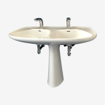 Double ceramic retro washbasin with matching stand