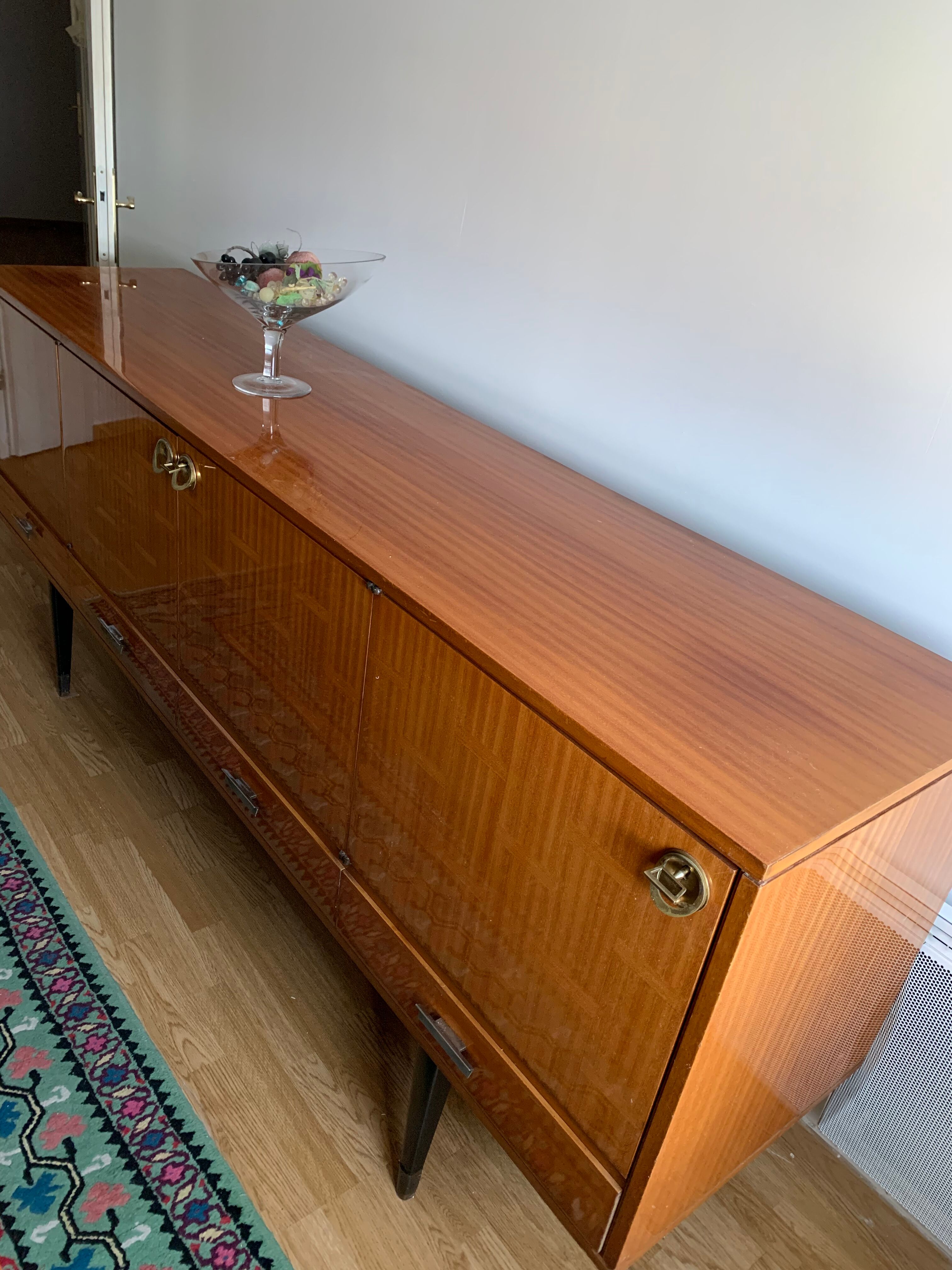 Sideboard