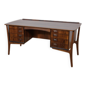 Bureau en palissandre danois de style mid-century moderne par Svend Åge Madsen pour H.P. Hansen, Danemark, années 1960.