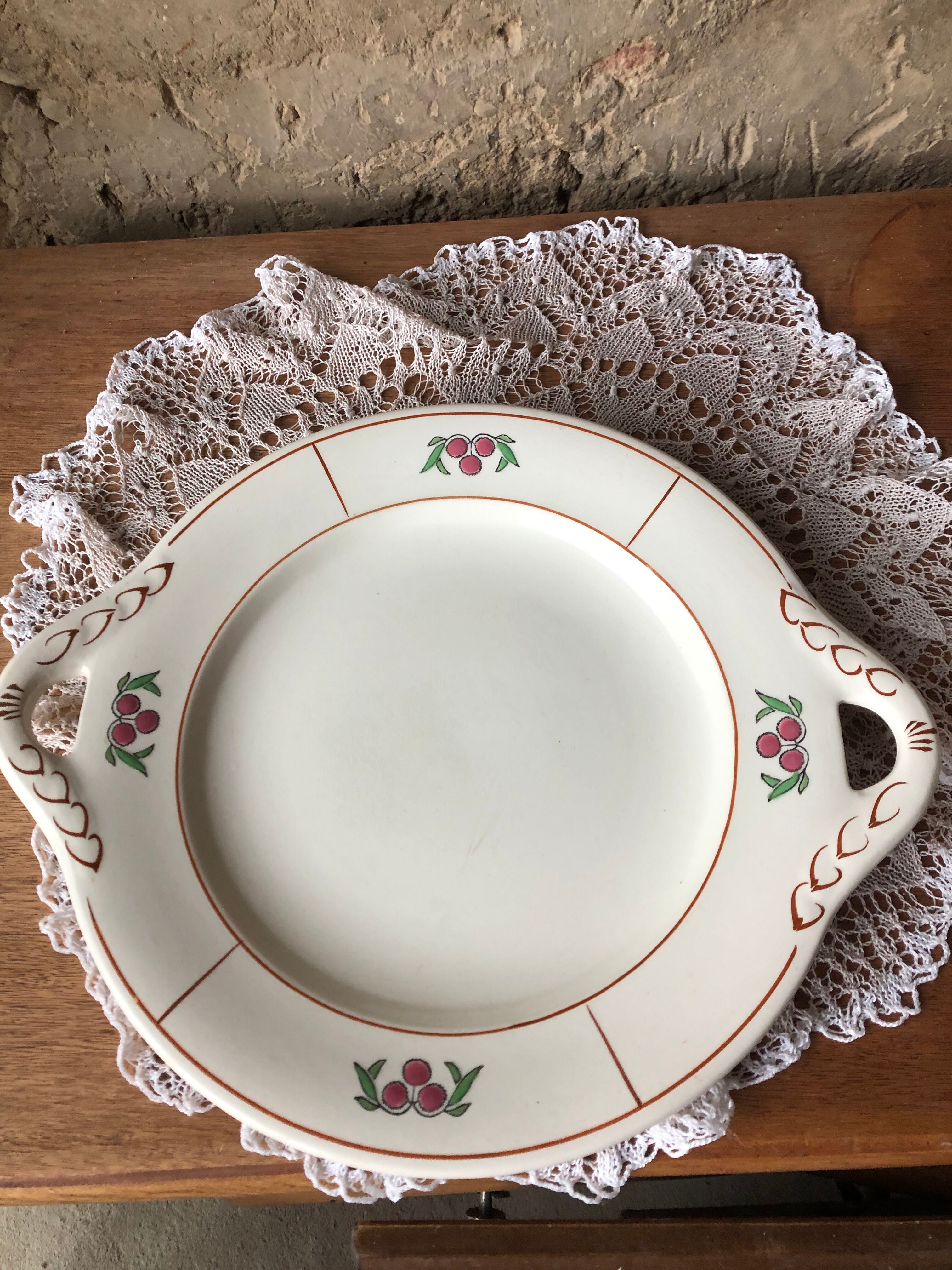 Plat terre de fer vintage