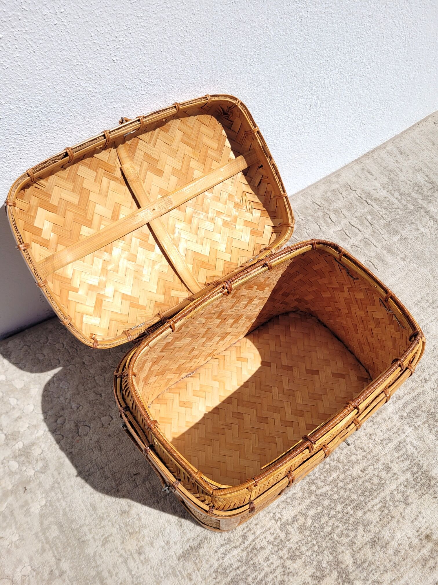 Malette coffre en bambou d'Indonésie