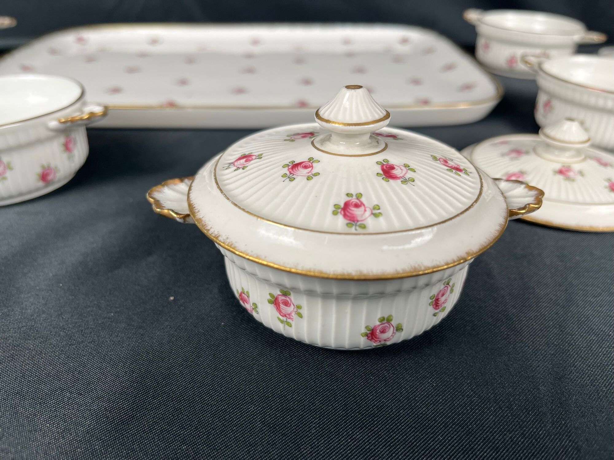 Rovina Epinal service to jars of porcelain cream early twentieth century