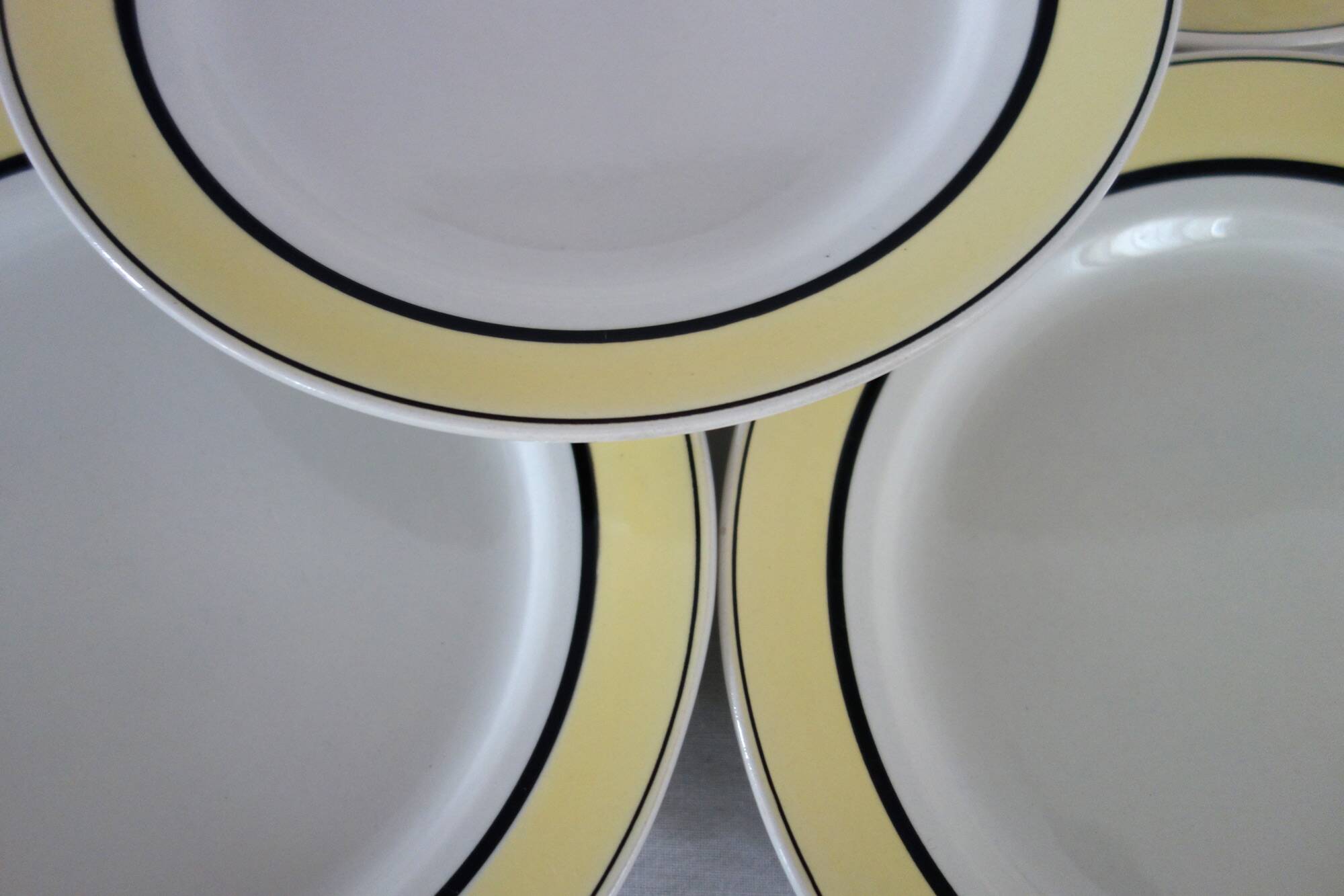 6 vintage Badonviller earthenware flat plates