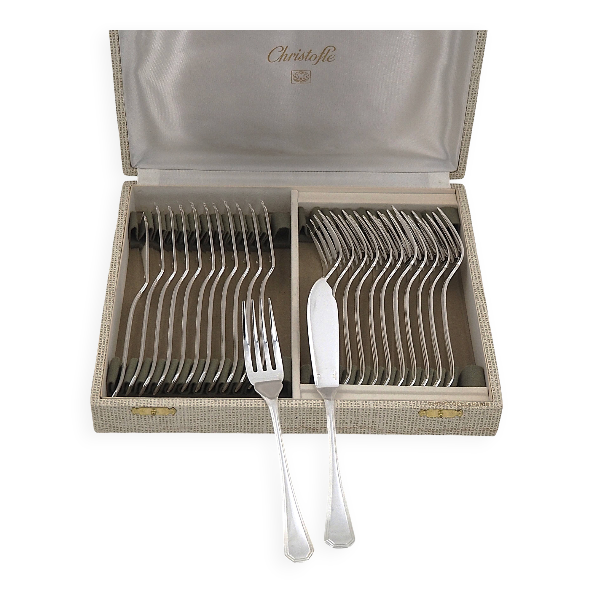 Christofle America, Art Deco 12 fish cutlery, 24 pieces silver-plated metal.