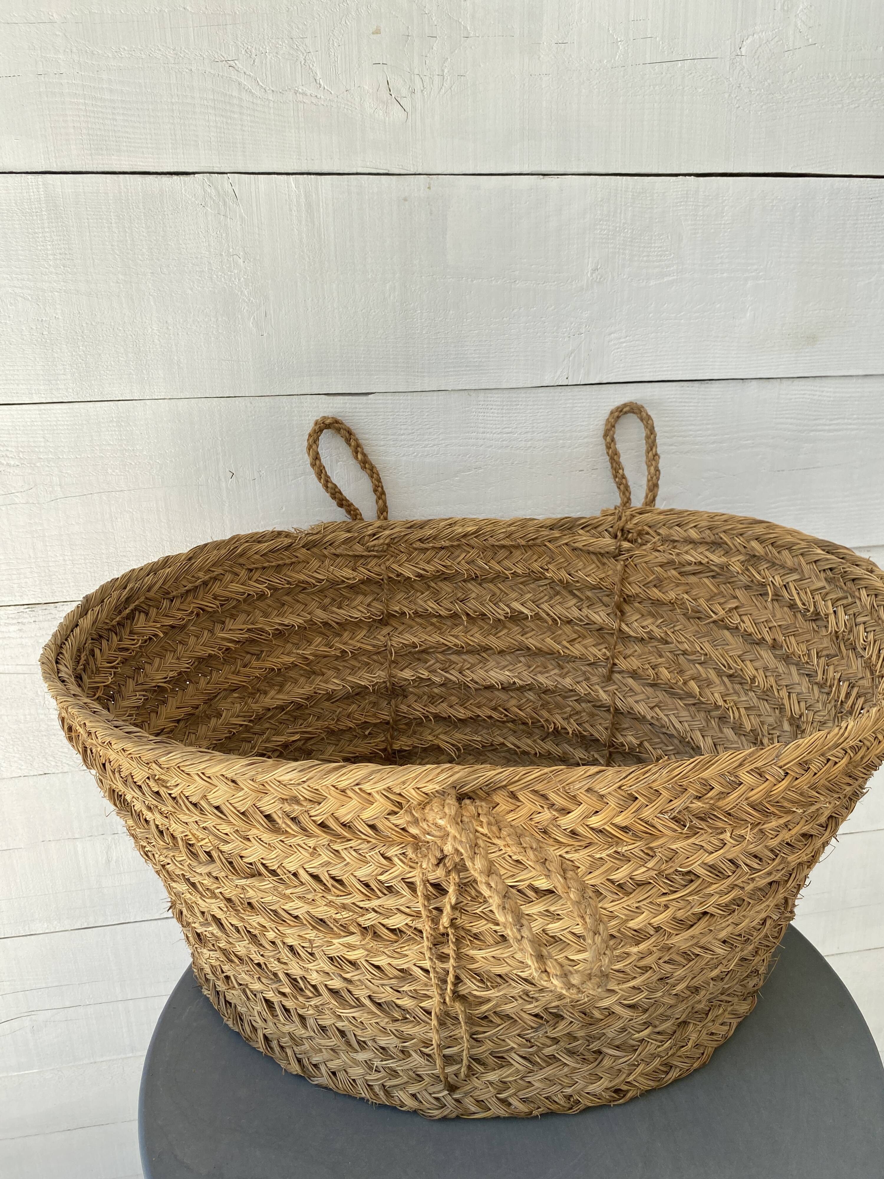 XXL woven straw basket
