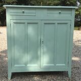 Green parisian buffet of water