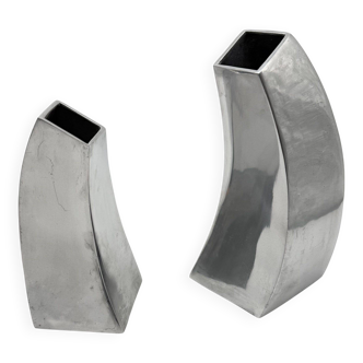 Pair of "Space Age" vases in aluminium cast – 1980s