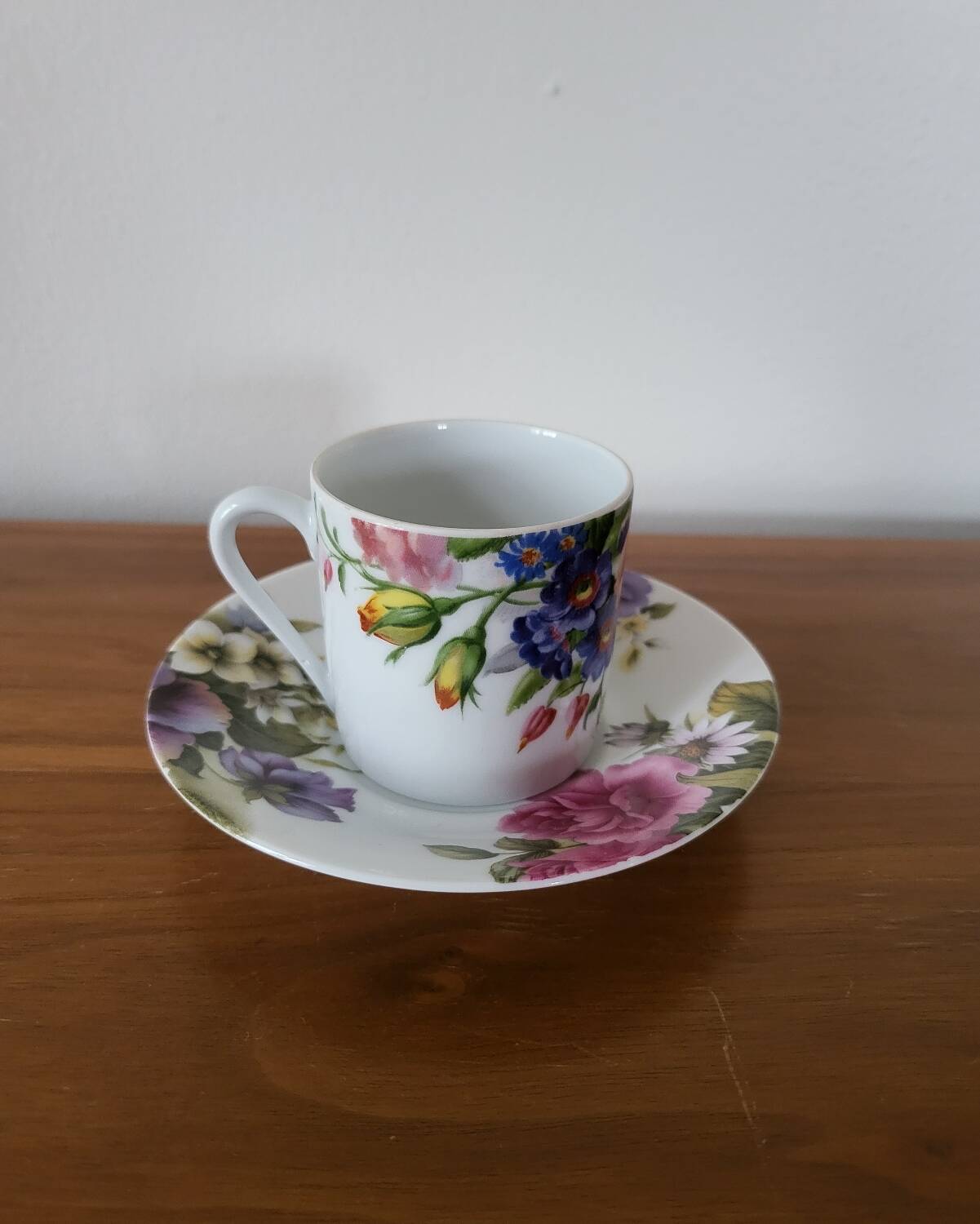 Porcelain Coffee Cup Bill Goldsmith Limoges "Victoria"