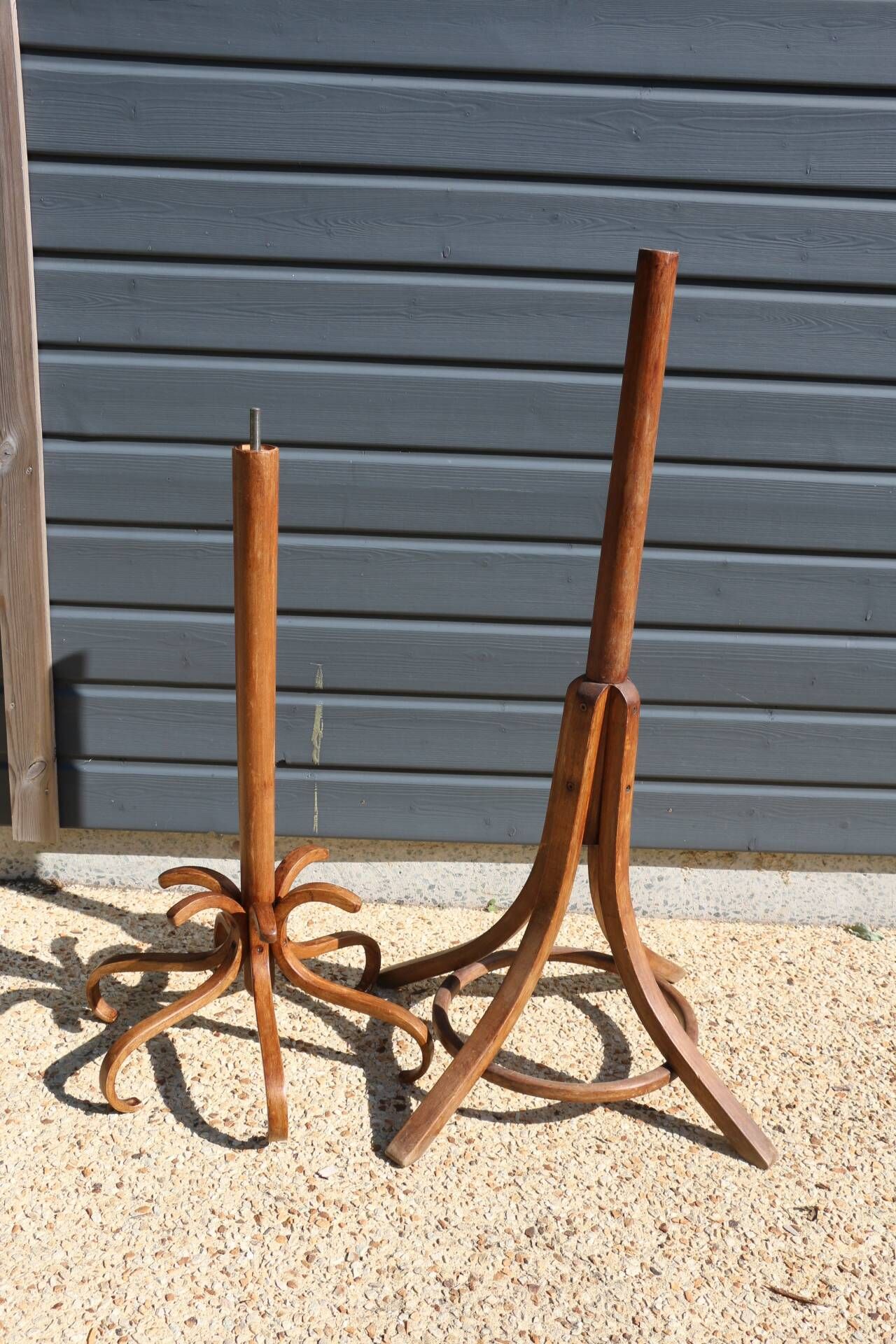 Dark baumann parrot coat rack (a6)