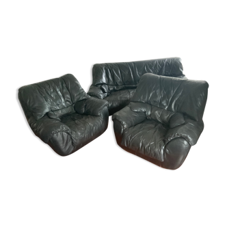 Leather sofa and armchairs