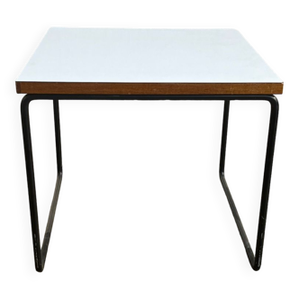 Table volante Pierre Guariche pour Steiner