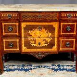 Commode de style Louis XVI