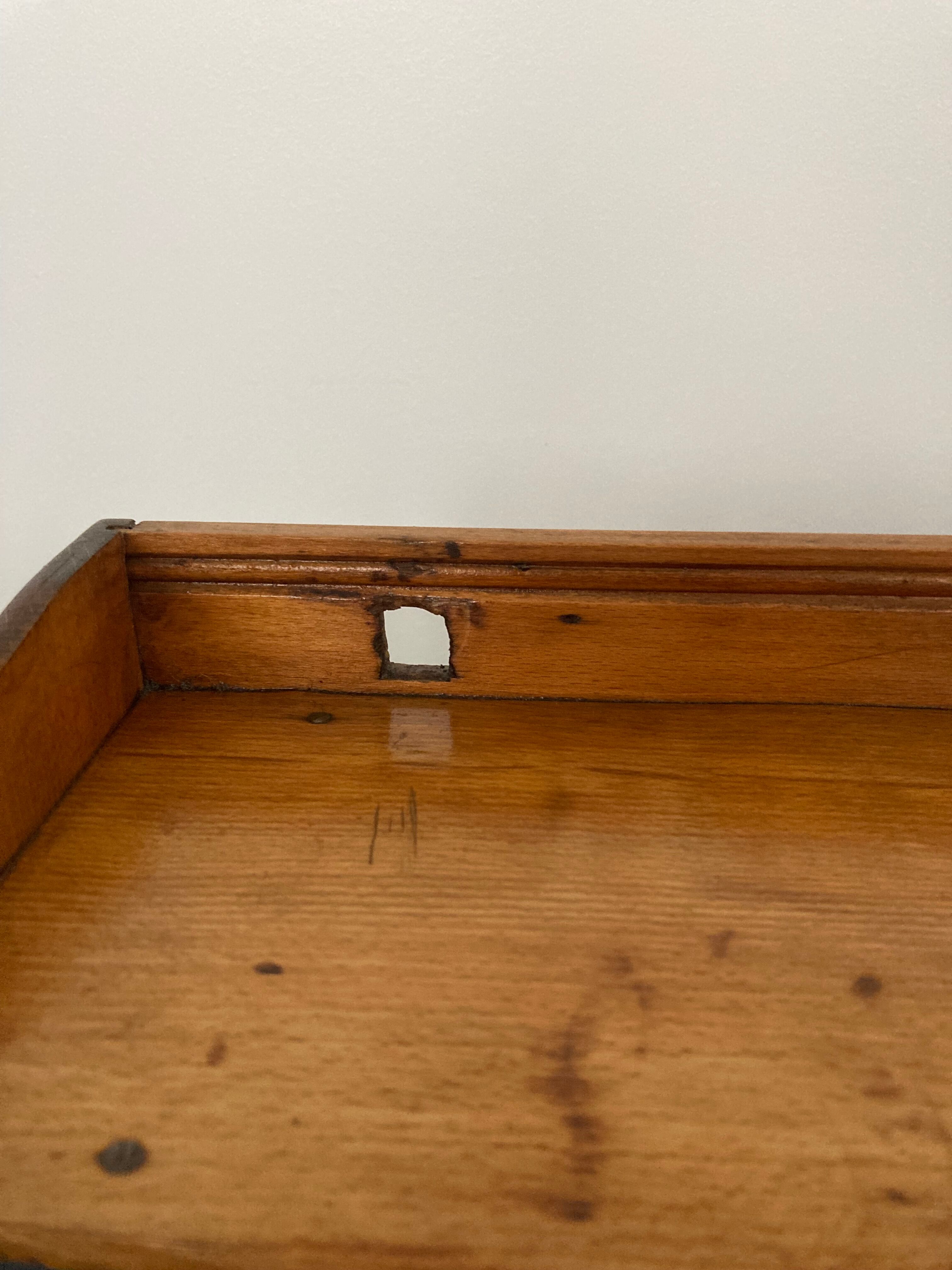 Set wood shelf and Art Deco spice jars