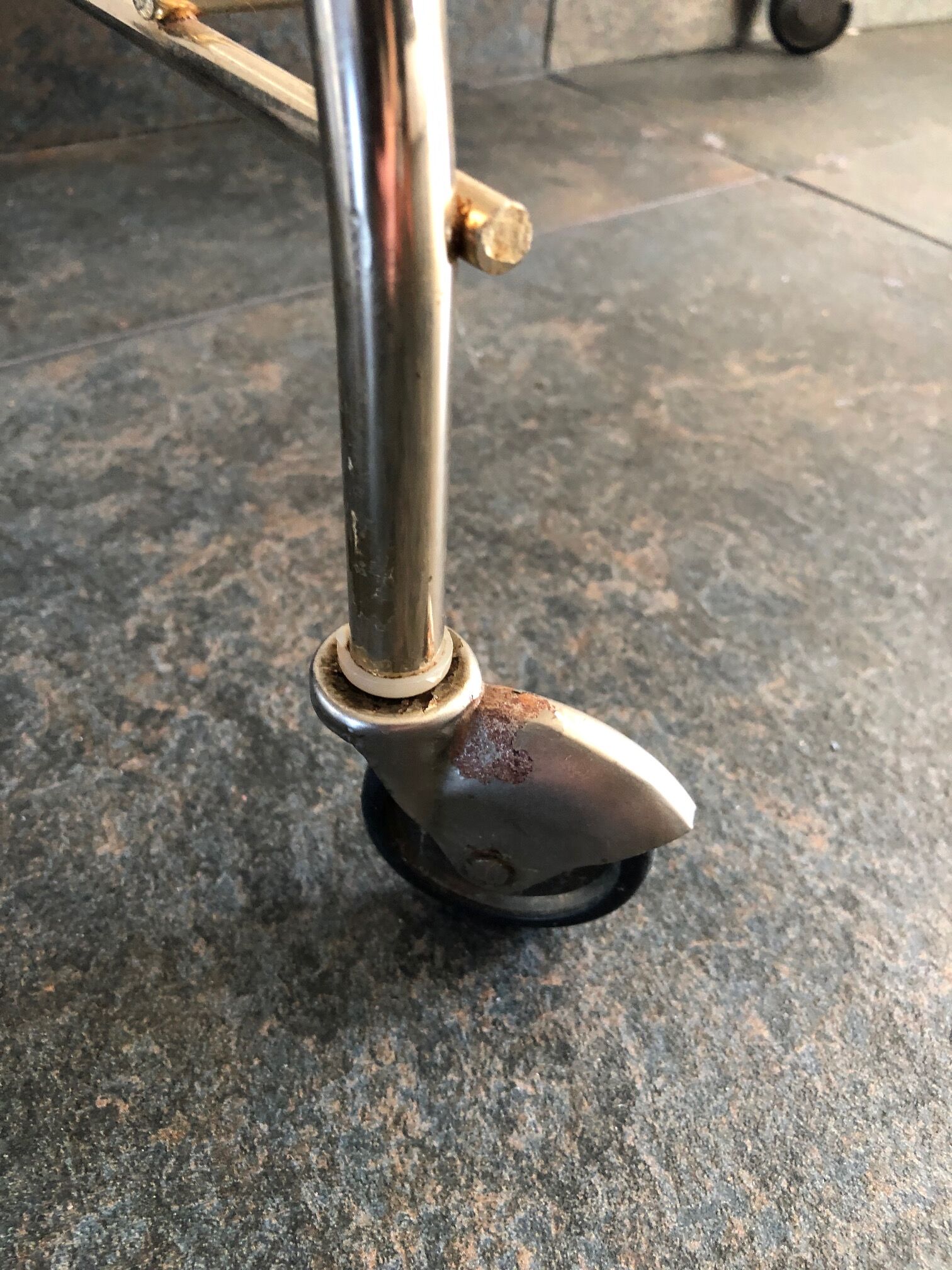 Roller tray for vinyl