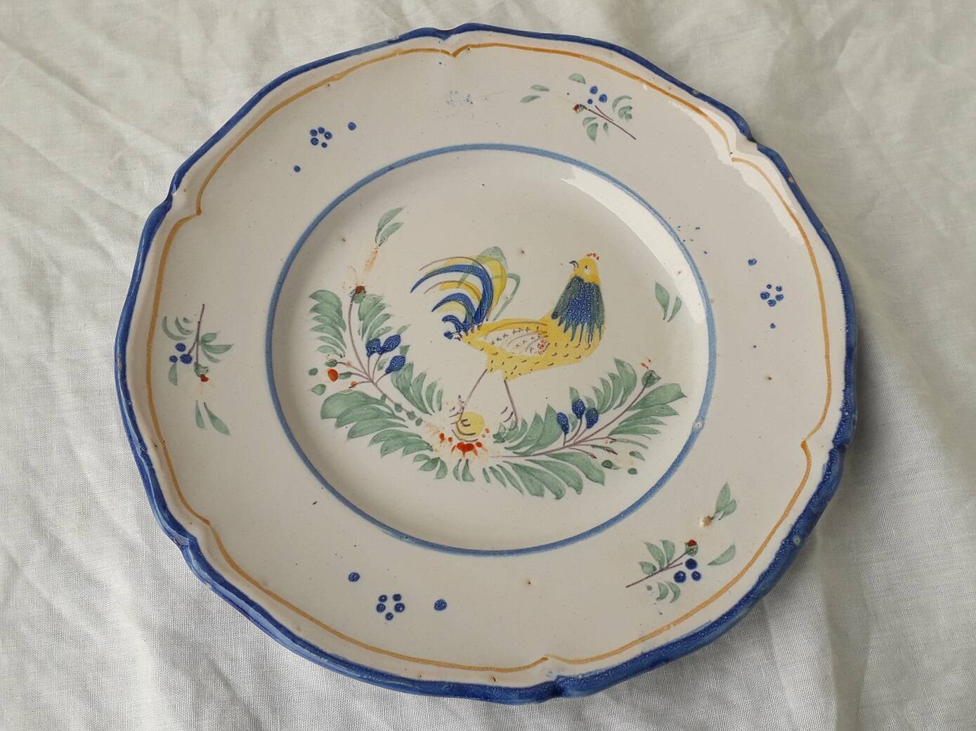 Nevers rooster plate