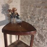 Stella triangular table