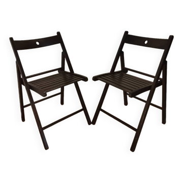 Pair of folding chairs