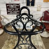 Enamelled cast iron umbrella door