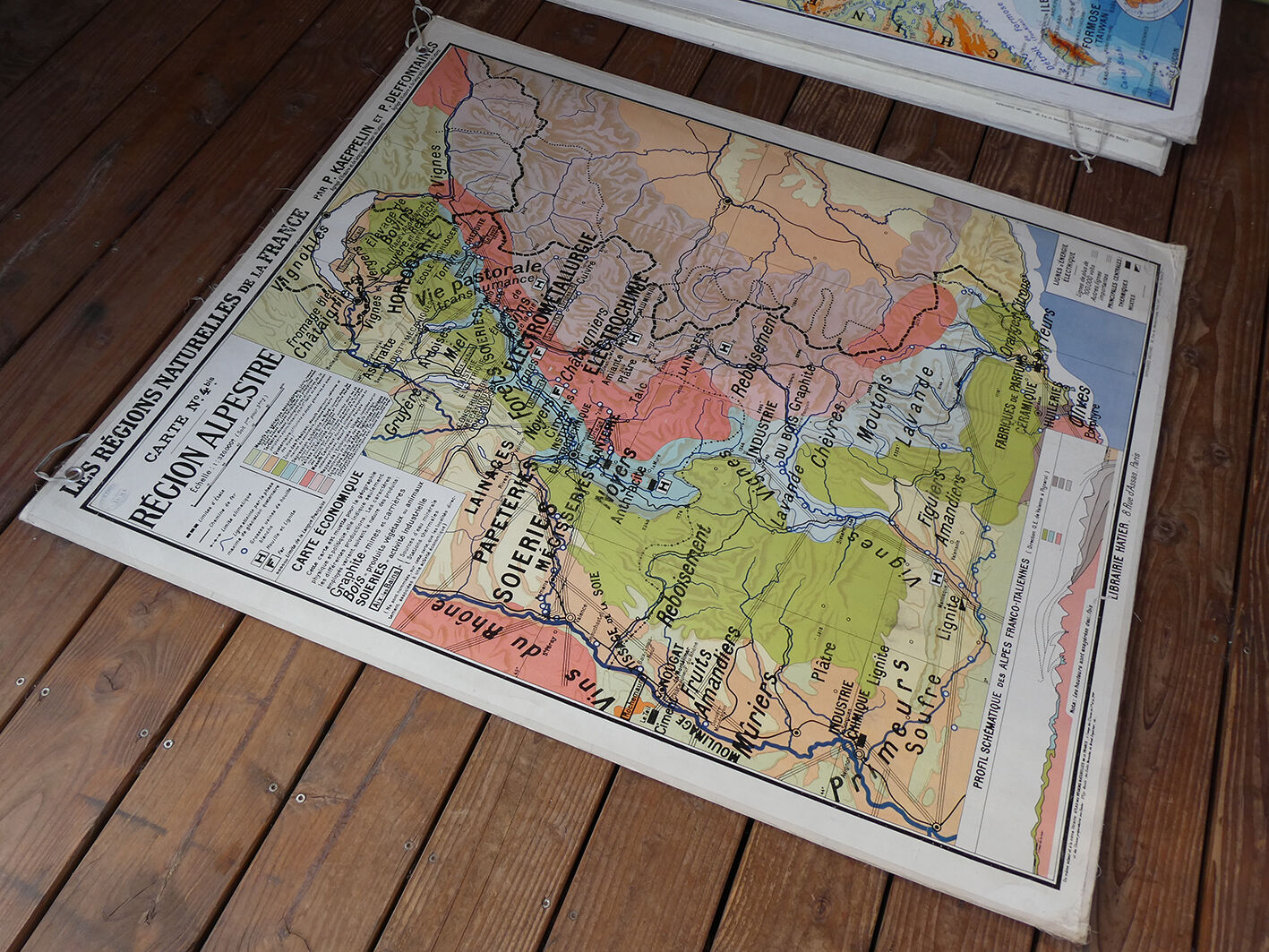 Old school map "Le Massif Central" No.2 Hatier