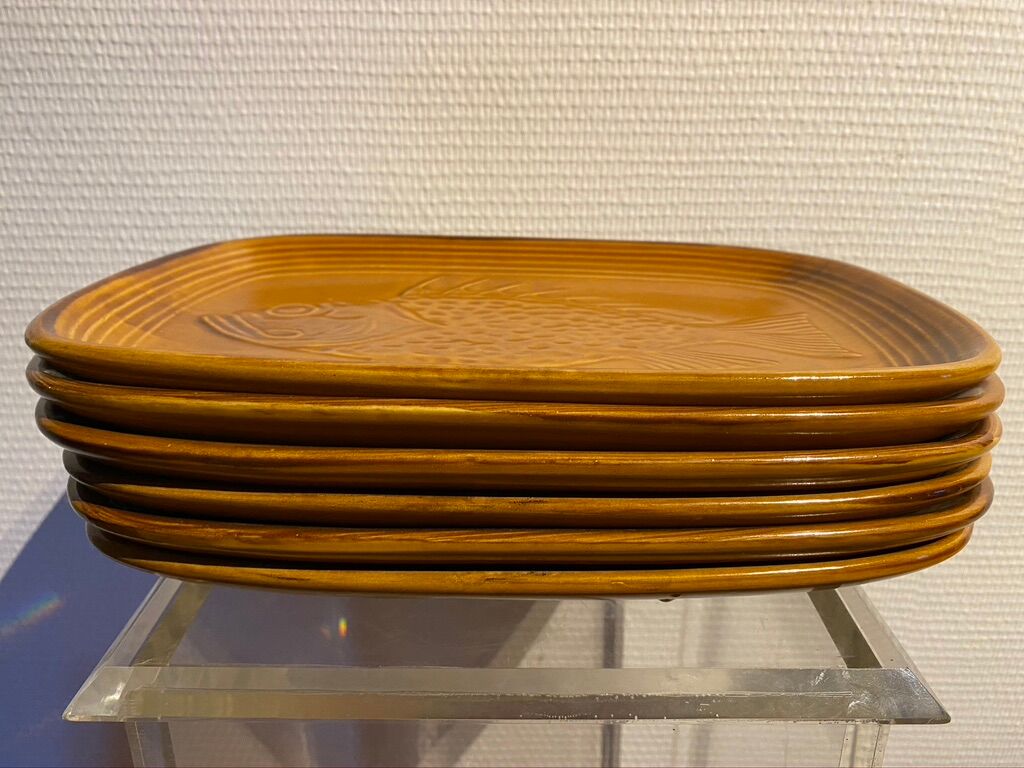 Set of 6 vintage plates with St Clément fish decor