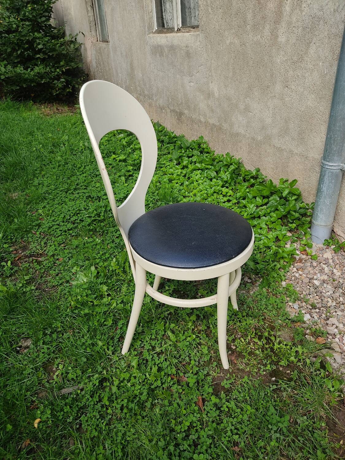 Baumann seagull chair