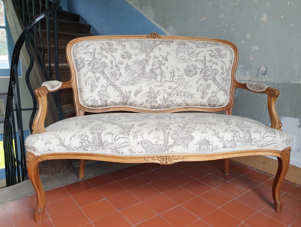 Louis XV style convertible sofa toile de Jouy Chinoiseries
