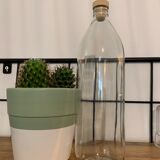 Antique glass bottle with a capacity of 1 litre and its beige cap - in very good condition!