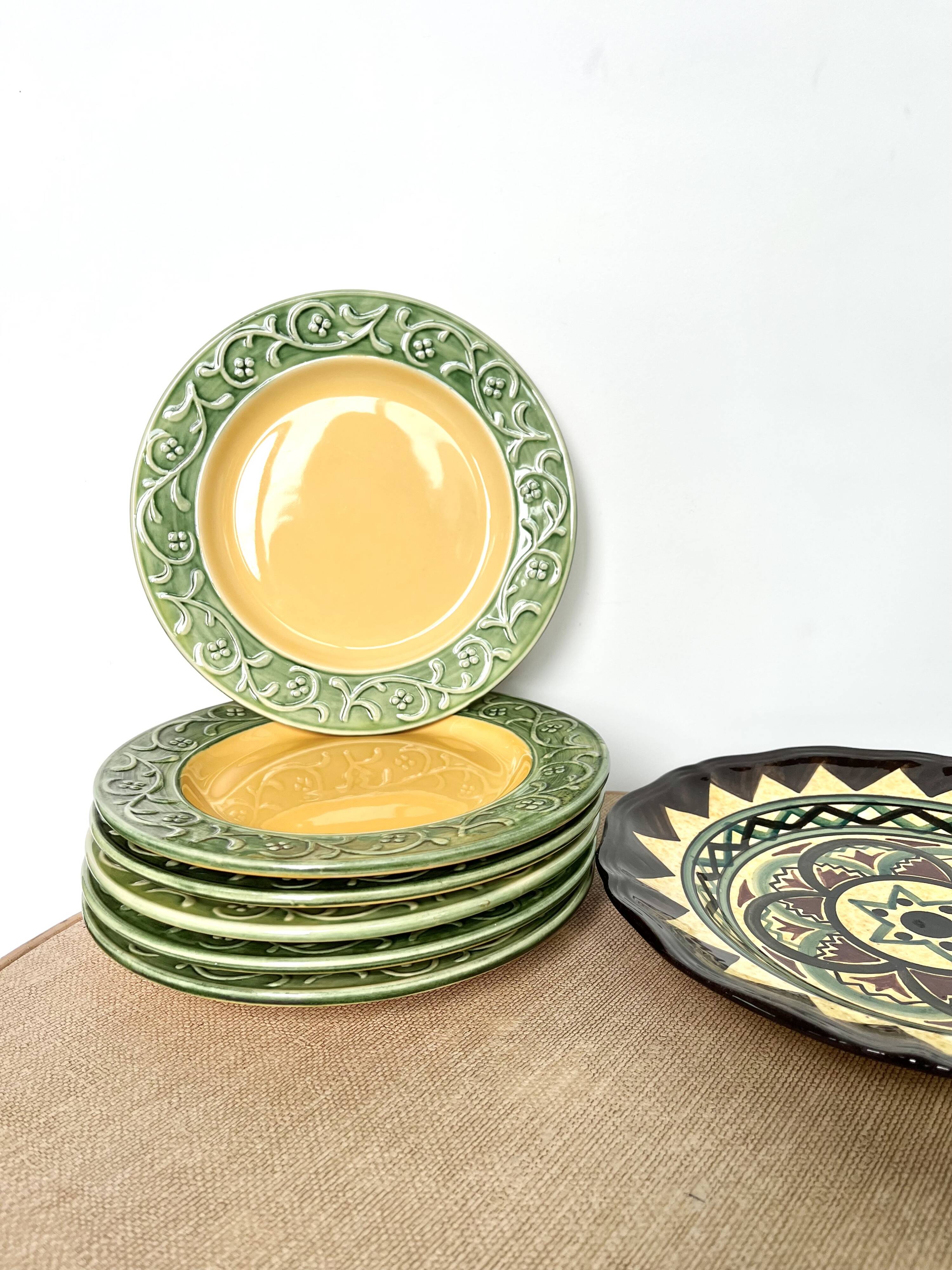 Barbotine frieze dessert plates