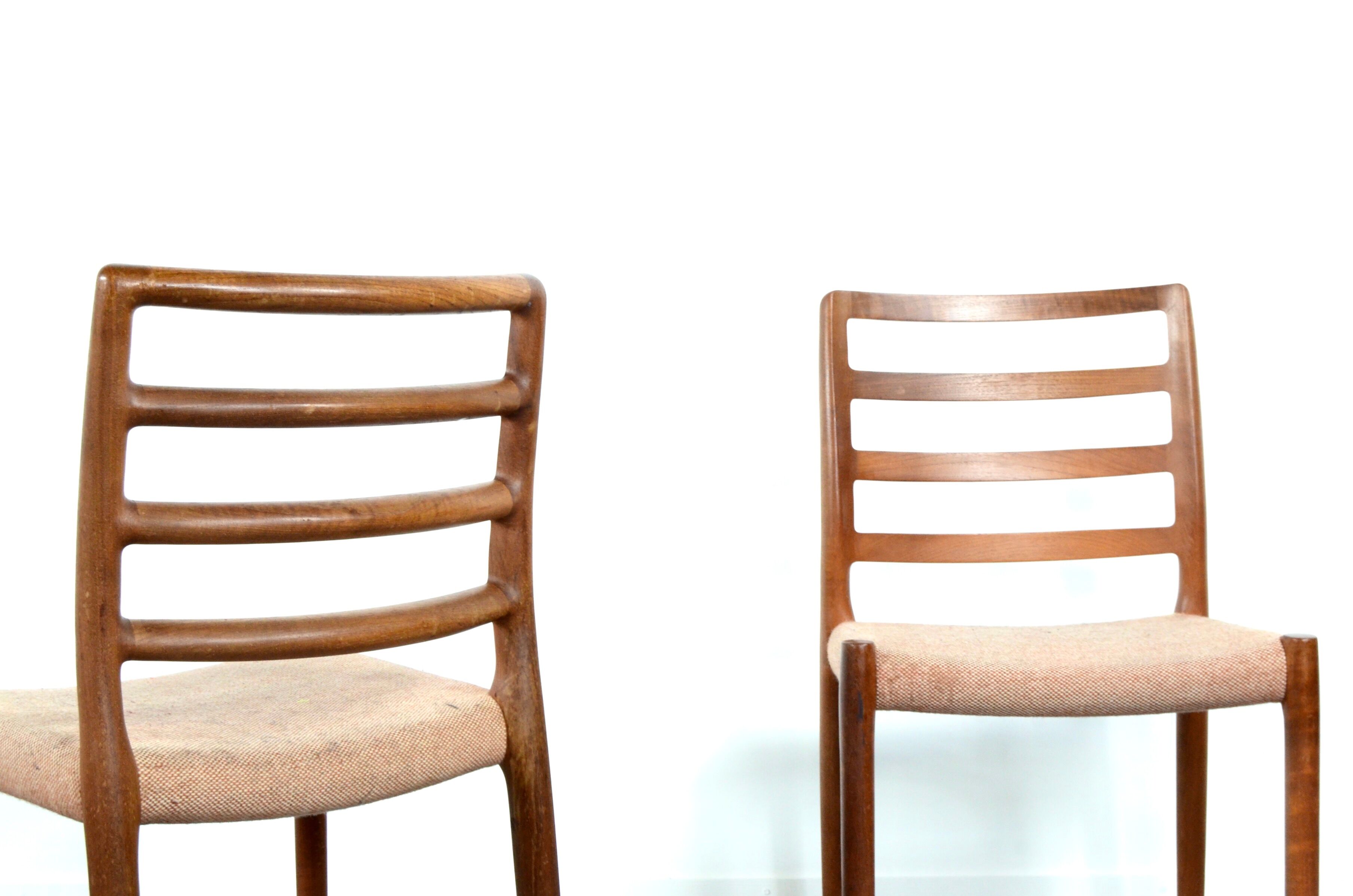 Set of 2 model 85 dining chairs by Niels Moller from Denmark