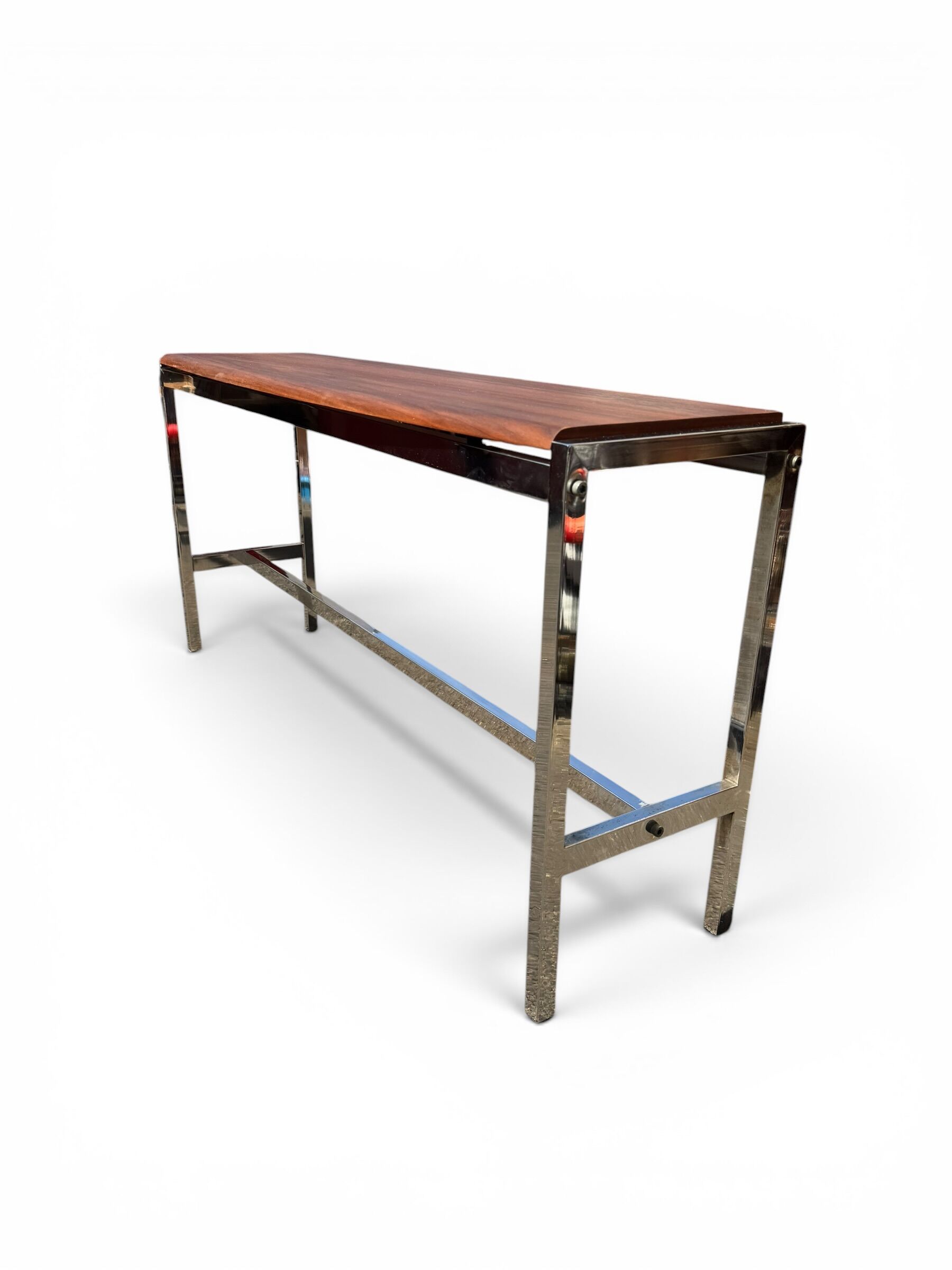 Curved base console in Scandinavian design – mahogany and chrome