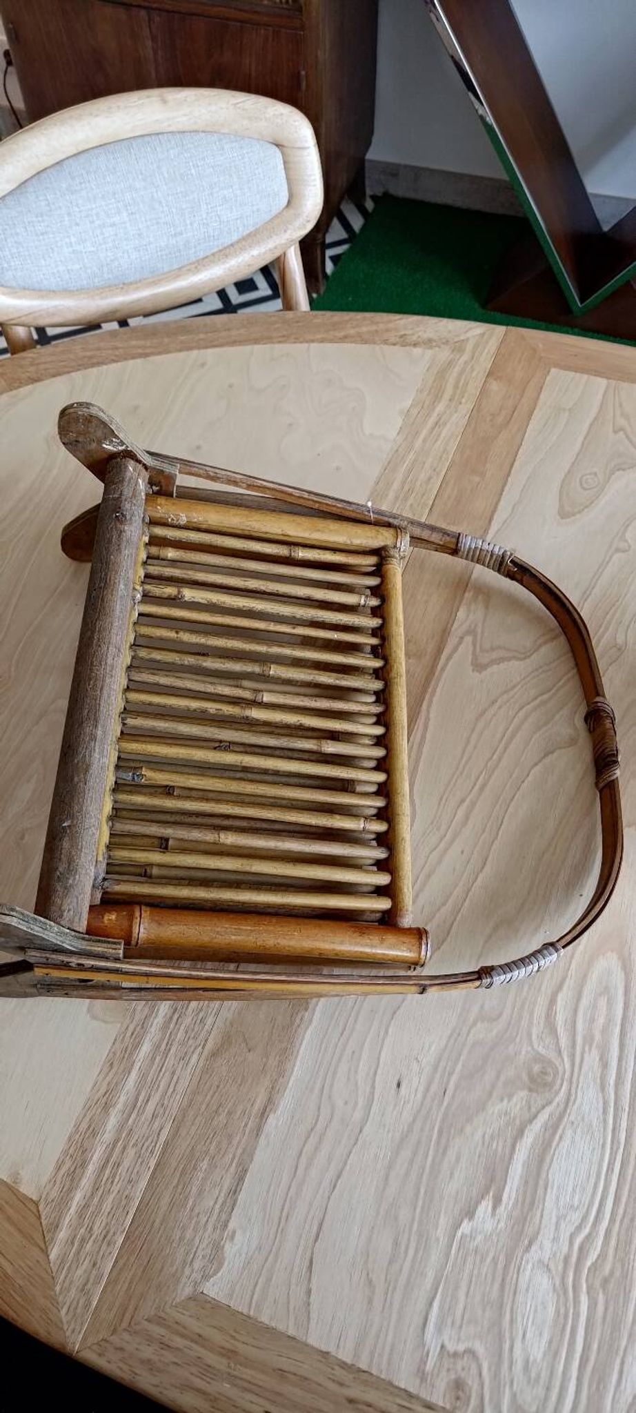 Porte revue bambou vintage seventies pliable