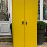 Yellow Parisian wardrobe
