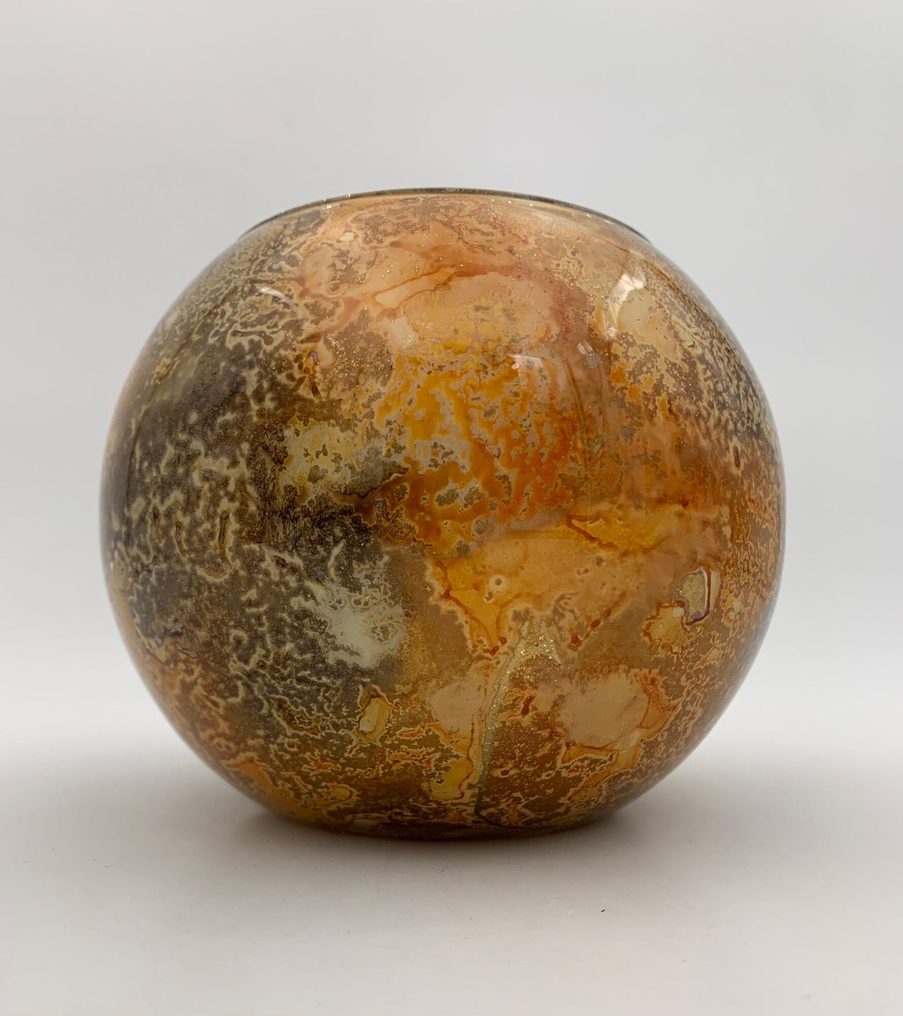 Line lacquer vase, france, lacquered glass,